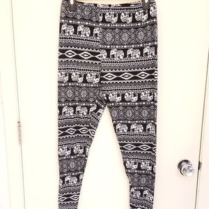 Soft tribal elephant leggings stretchy XL